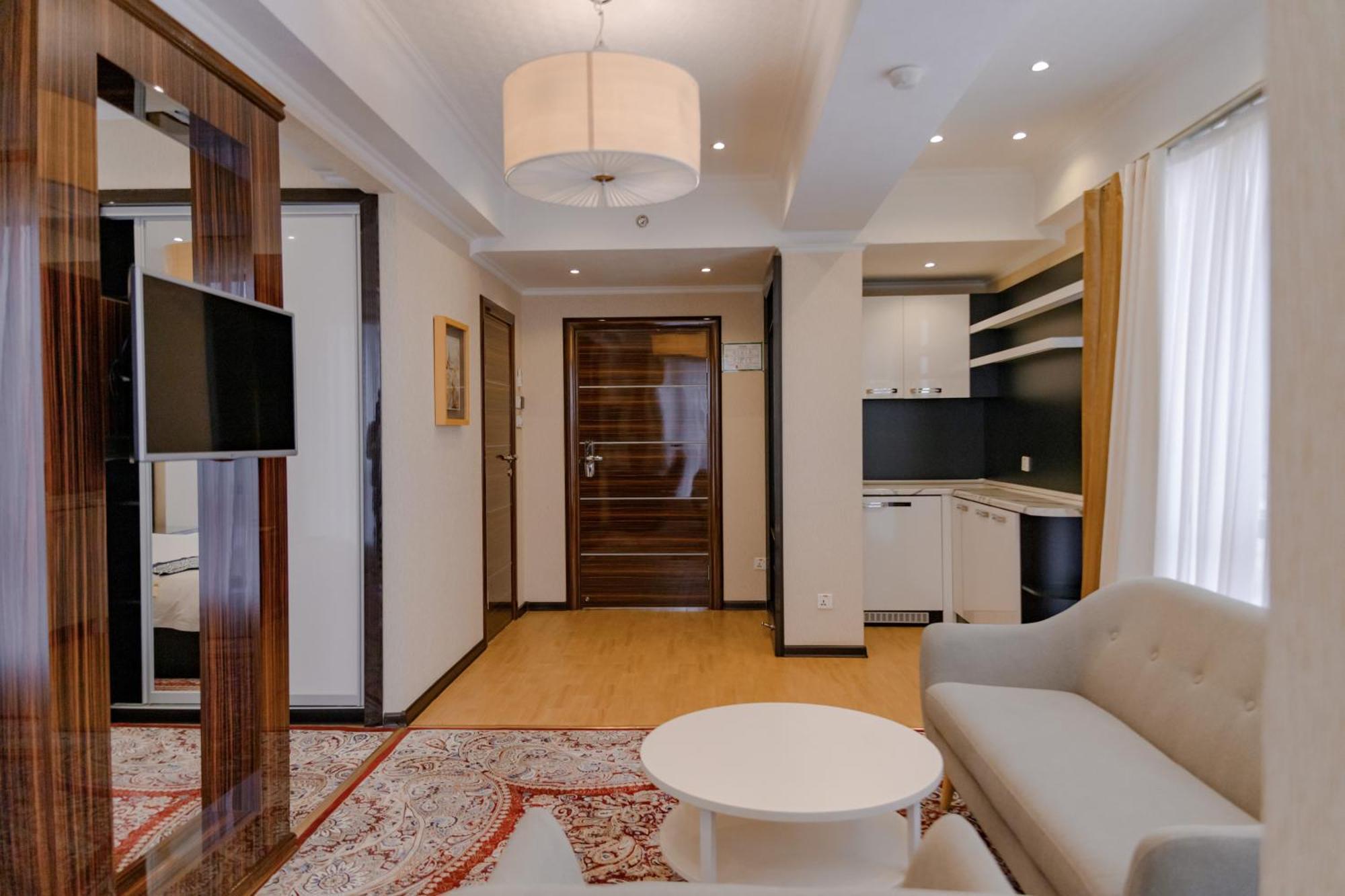 Hotel Atlas Dusanbe Kültér fotó