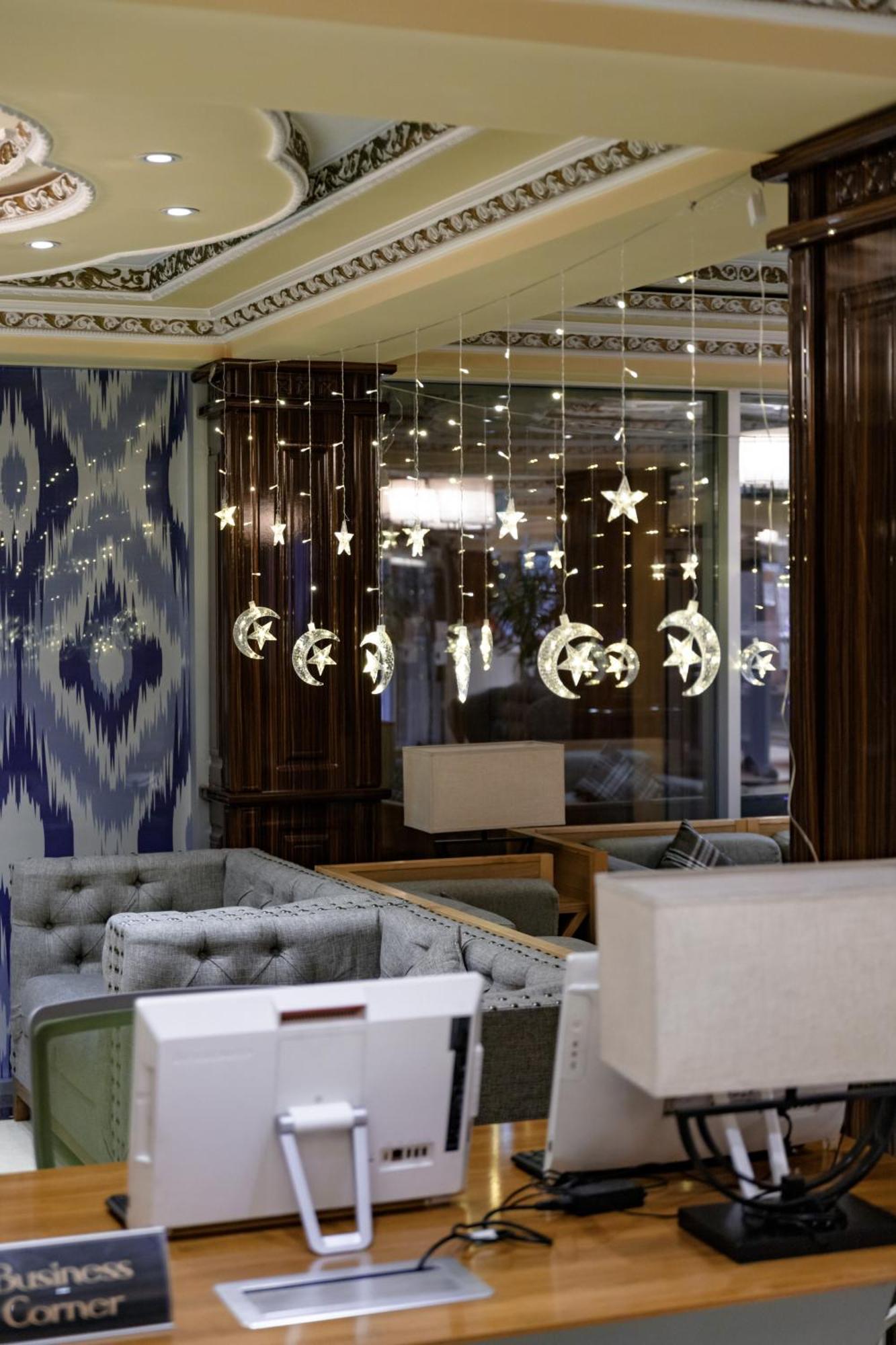 Hotel Atlas Dusanbe Kültér fotó
